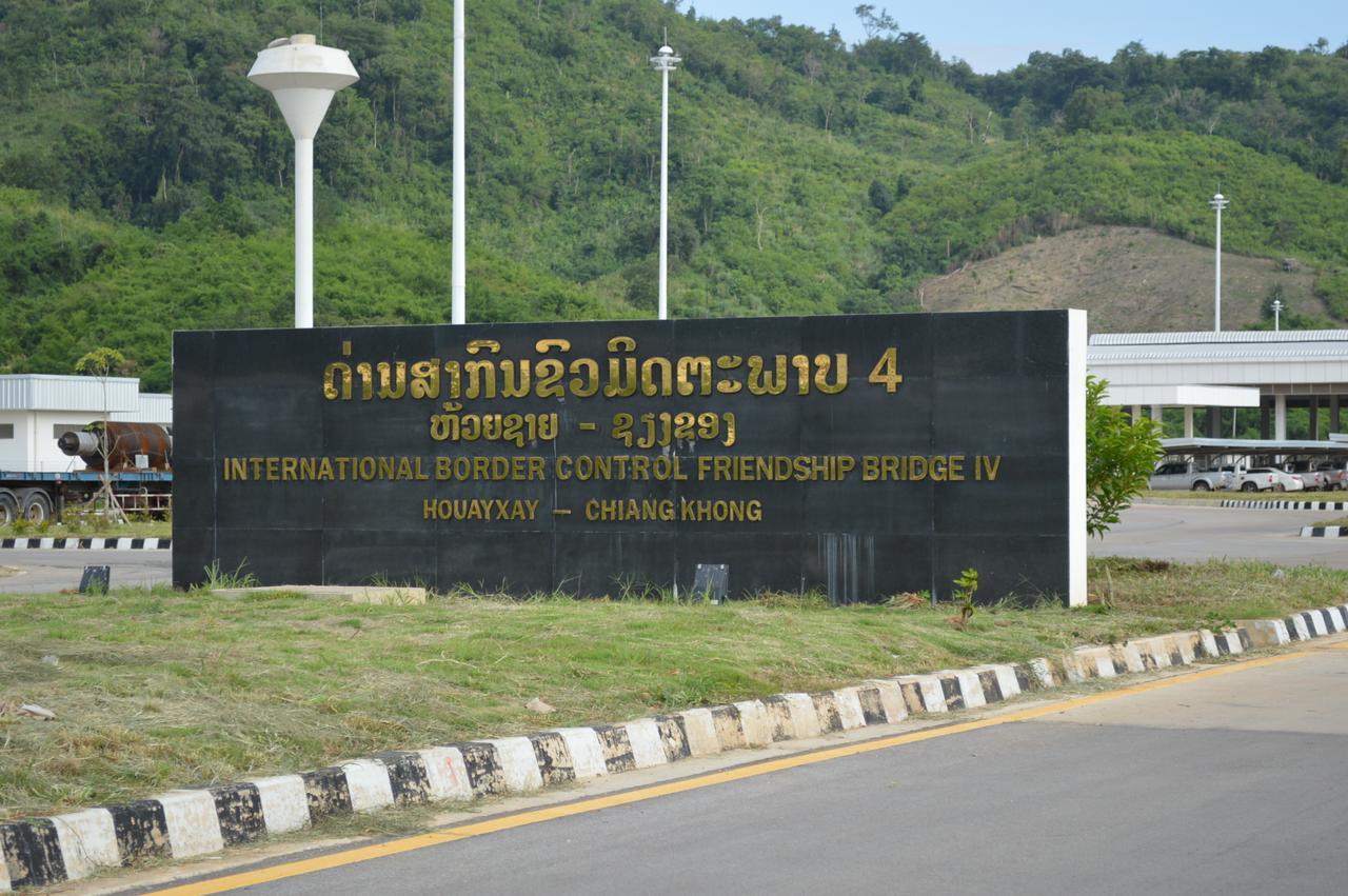 The M Bokeo Hotel Huay Xai Bagian luar foto